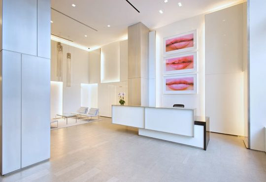 Gallery photo 2 of 3